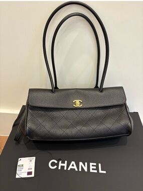 CHANEL Black Quilted Shoulder Bag with Gold CC Turn-Lock